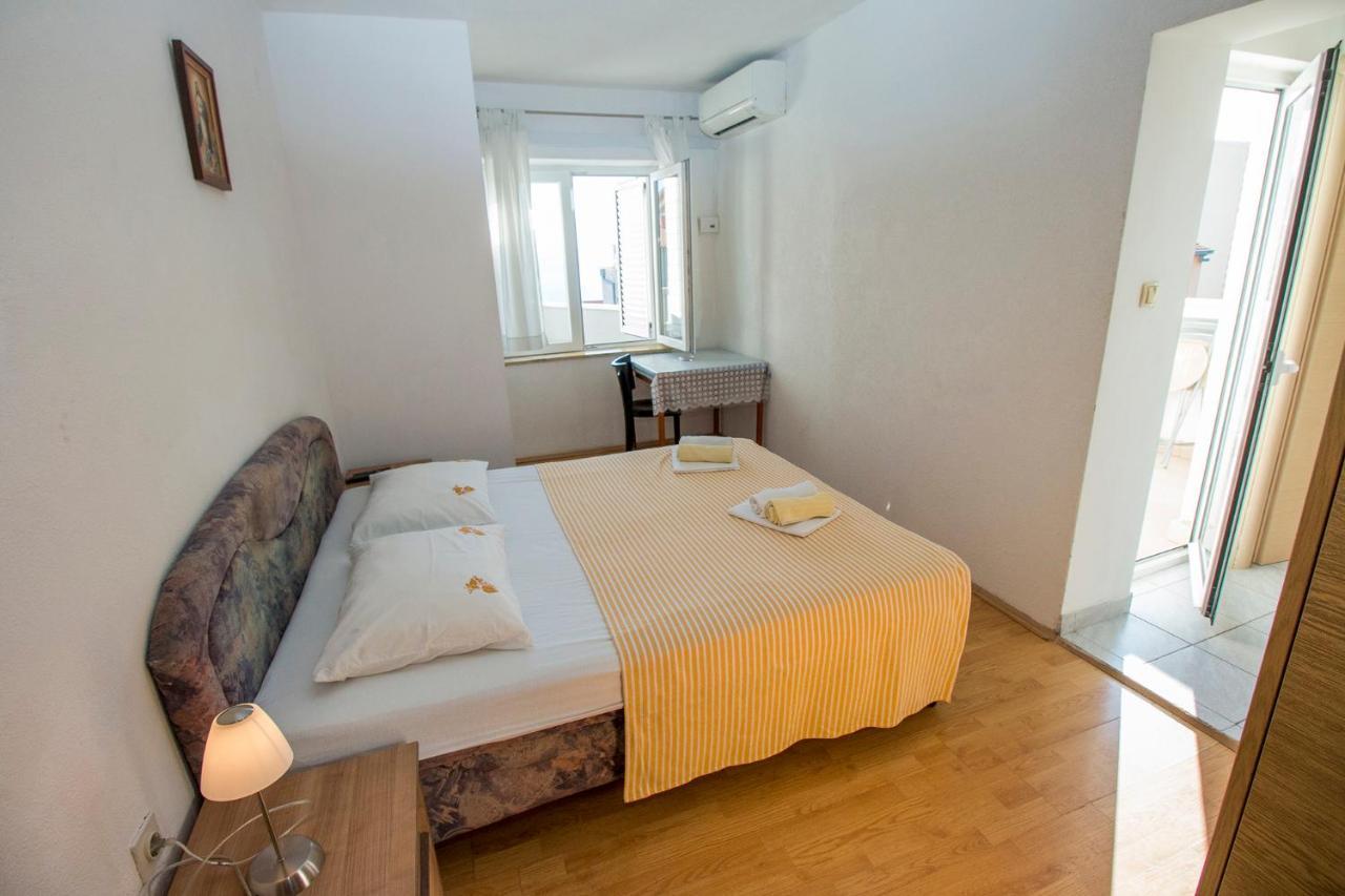 Mrkonjic Branko & Marija Apartmani Omiš Exterior foto