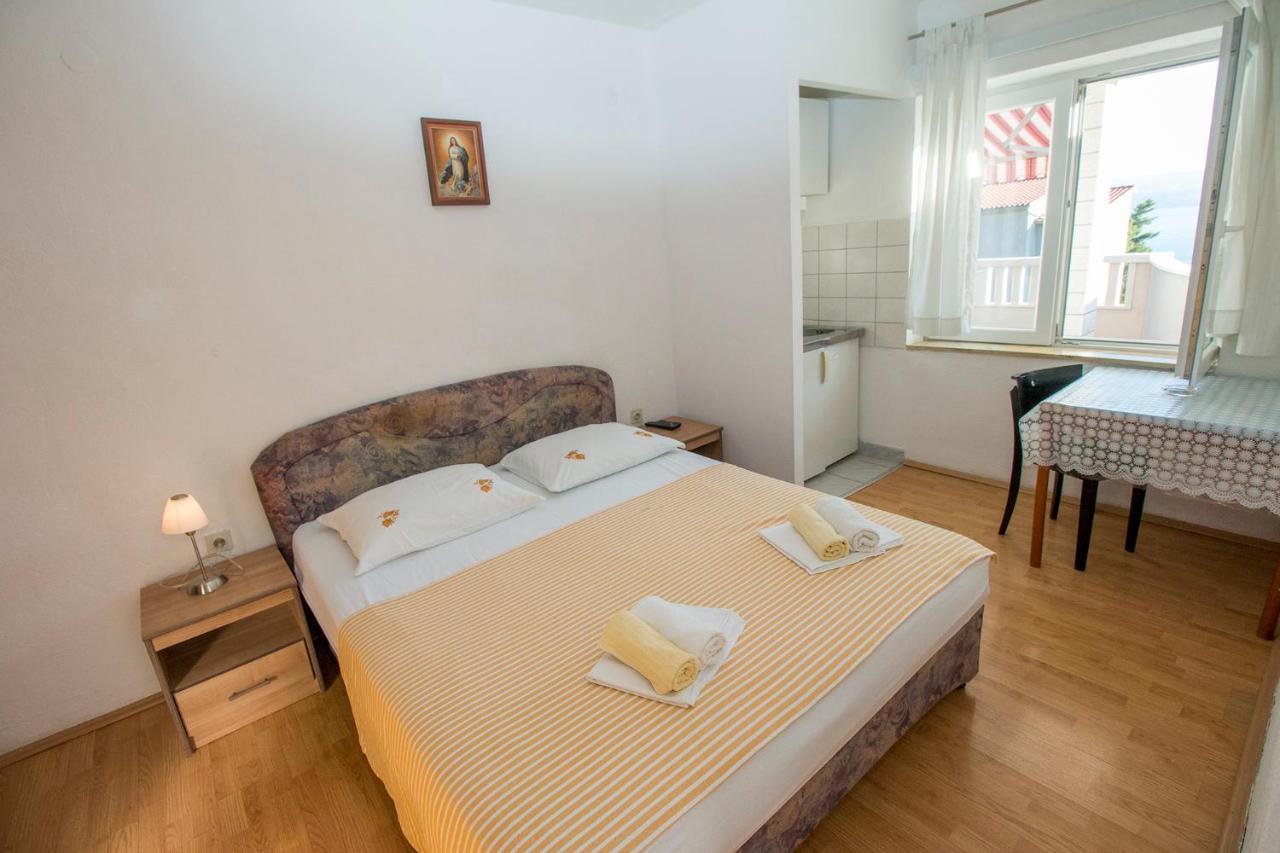 Mrkonjic Branko & Marija Apartmani Omiš Exterior foto