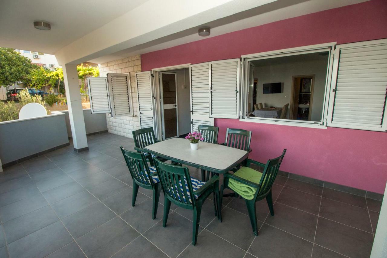 Mrkonjic Branko & Marija Apartmani Omiš Exterior foto