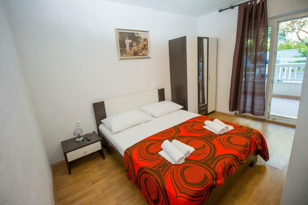 Mrkonjic Branko & Marija Apartmani Omiš Exterior foto